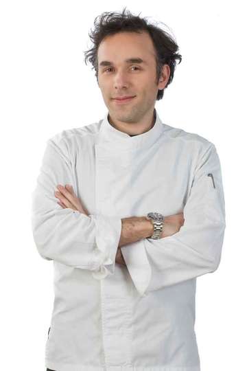 Στέφανος Ανδρέου. Καθηγητής Μαγειρικής ΙΕΚ PRAXIS. Τεχνικός Μαγειρικής Τέχνης. Head Chef στο εστιατόριο του Νέου Μουσείου της Ακρόπολης.