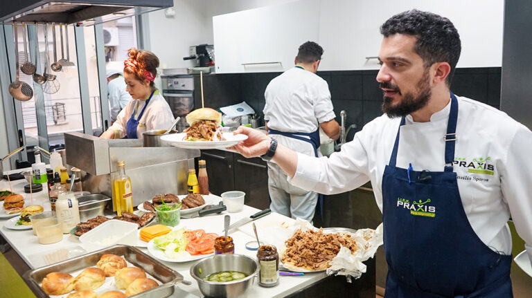 Burger Academy – Chef: O Ταλαντούχος Βασίλης Σπόρος #PraxisGastronomyDays
