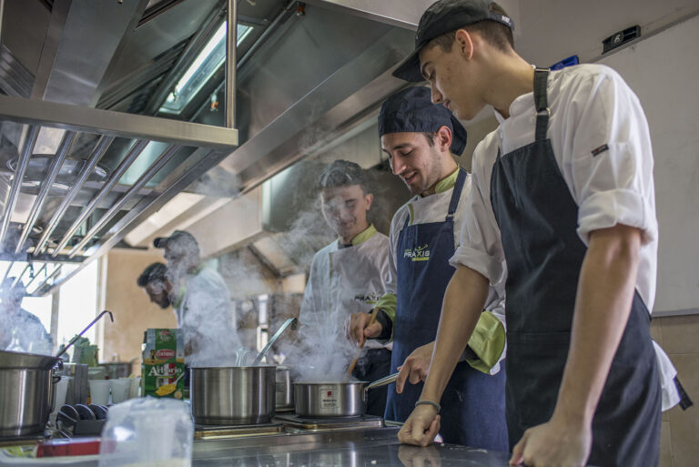 Επαγγελματική Μαγειρική (Professional Cooking)