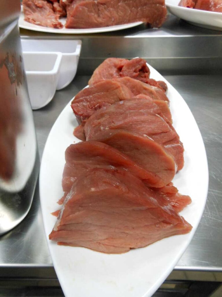 Εκπαίδευση και Πιστοποίηση Εκδοροσφαγέων