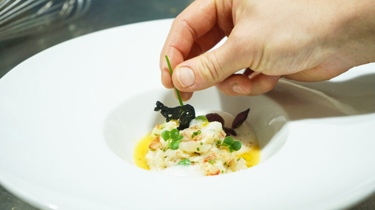 Almost Raw (Σχεδόν… Ωμά!) με τον executive chef Αλέξανδρο Κοσκινά