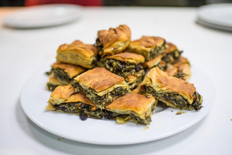 Παραδοσιακές Ελληνικές Πίτες & Ζύμες με τον Chef Κωστή Κωστάκη