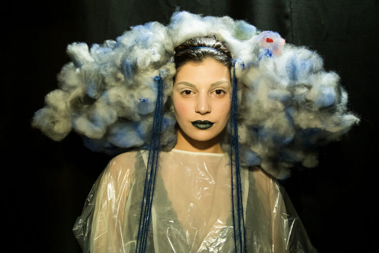 Επαγγελματίας Κομμωτής (Professional Hair Stylist)