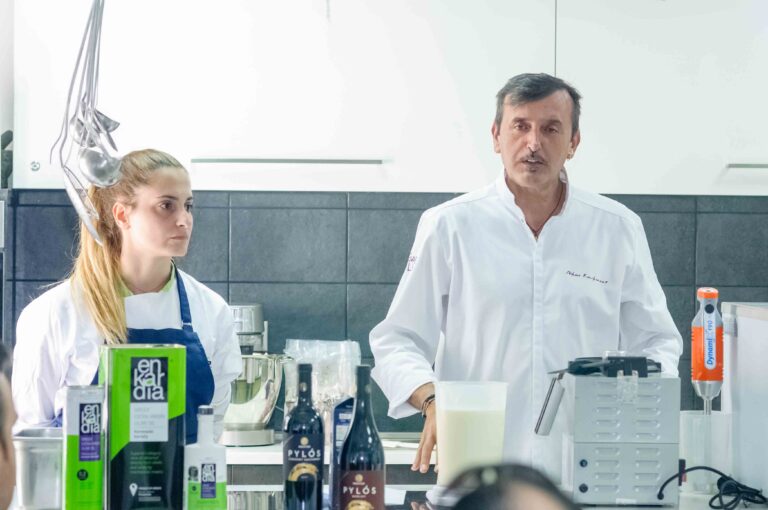 Σεμινάριο Παγωτού Gelato Sorbet-Όλα τα μυστικά τους-Pastry Chef Νίκος Κουκιάσας