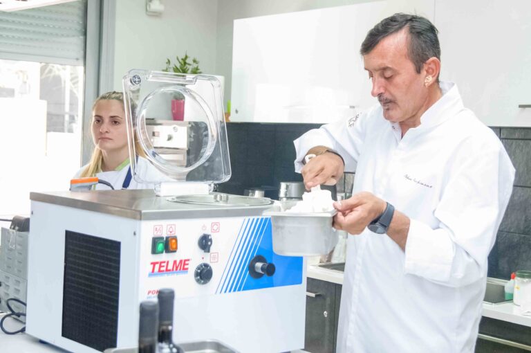 Σεμινάριο Παγωτού Gelato Sorbet-Όλα τα μυστικά τους-Pastry Chef Νίκος Κουκιάσας