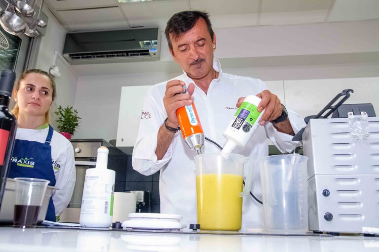 Σεμινάριο Παγωτού Gelato Sorbet-Όλα τα μυστικά τους-Pastry Chef Νίκος Κουκιάσας