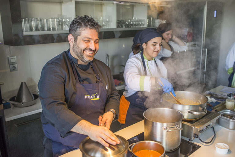 Μαγειρεύοντας με Ελληνικά Όστρακα & Θαλασσινά