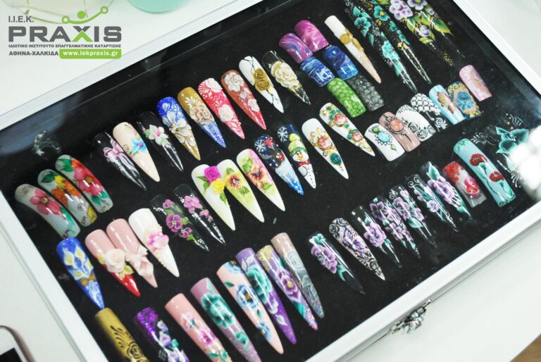 Nail Artist: Τεχνίτης Νυχιών