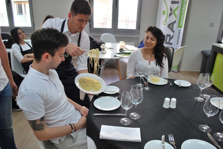 Εστιατόριο: Επαγγελματικό Σέρβις Φαγητού