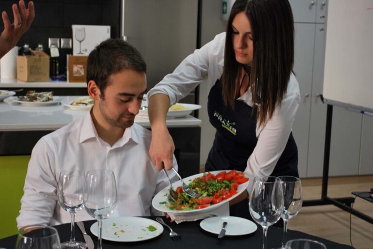 Πρόγραμμα Εστιατορικής Τέχνης (Service Specialist)