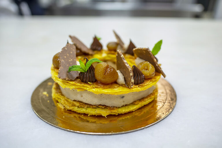 Μιλφέιγ με Χειροποίητη Σφολιάτα