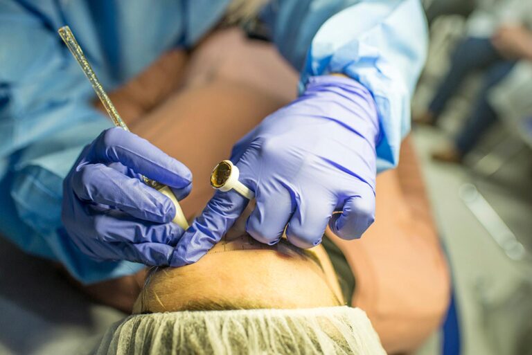 Σεμινάριο MicroBlading: Ημι-μόνιμο Tattoo Φρυδιών