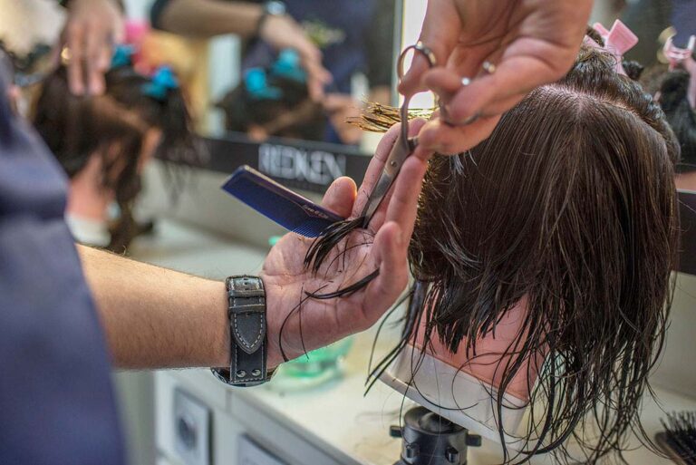 Barber & Grooming (Ανδρικό Κούρεμα & Ξύρισμα)